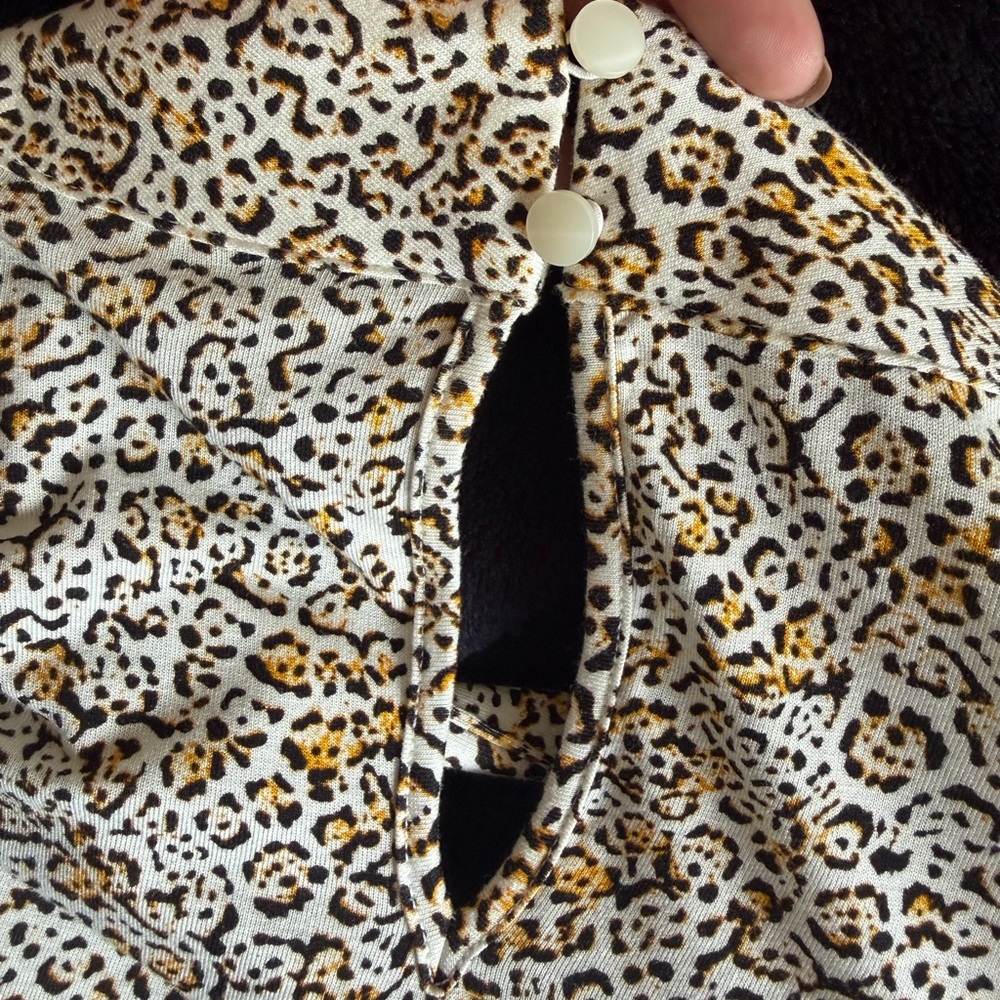 Worthington Leopard Print Blouse - Picture 5 of 6